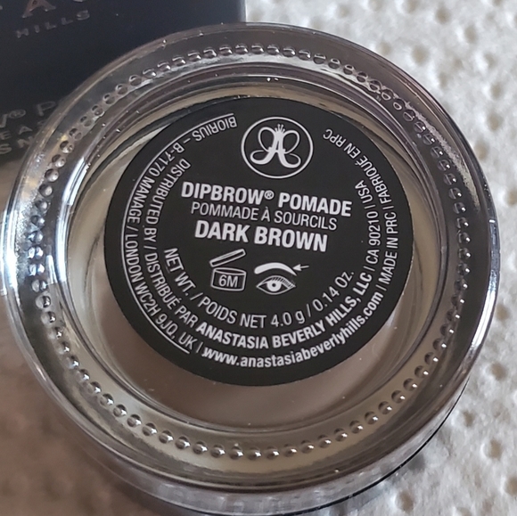 Anastasia Beverly Hills DIPBROW Waterproof Smudge Proof Brow Pomade (Dark Brown) - Picture 6 of 7